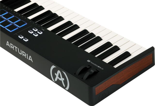 ARTURIA Keylab Essential 88 mk3 - Black