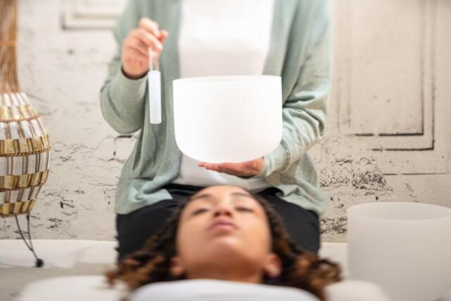 Meinl Sonic Energy CSB10G Crystal Singing Bowl 10" / G / 432Hz Throat Chakra