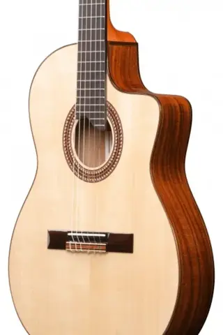 Ibanez GA360TCE-NT Thinline Klassisk Guitar med pickup