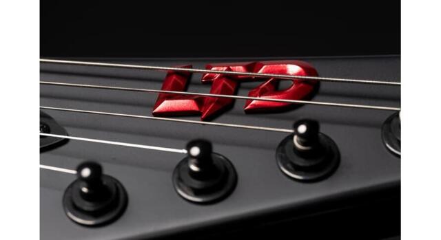 LTD Arrow Black Metal II Black Red Burst Satin