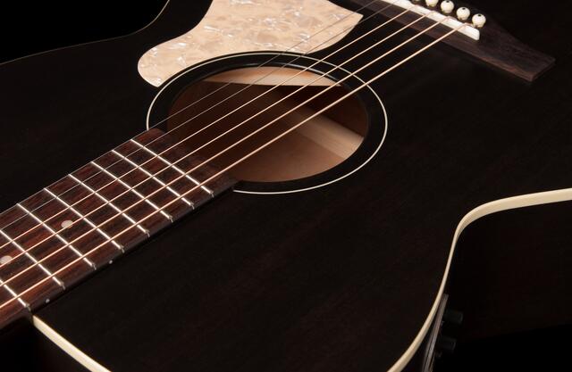 Art & Lutherie - Legacy Faded Black CW Q1T  **UDSOLGT**