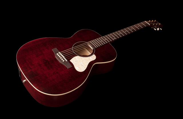 Art & Lutherie - Legacy Tennessee Red CW Q1T  **UDSOLGT**